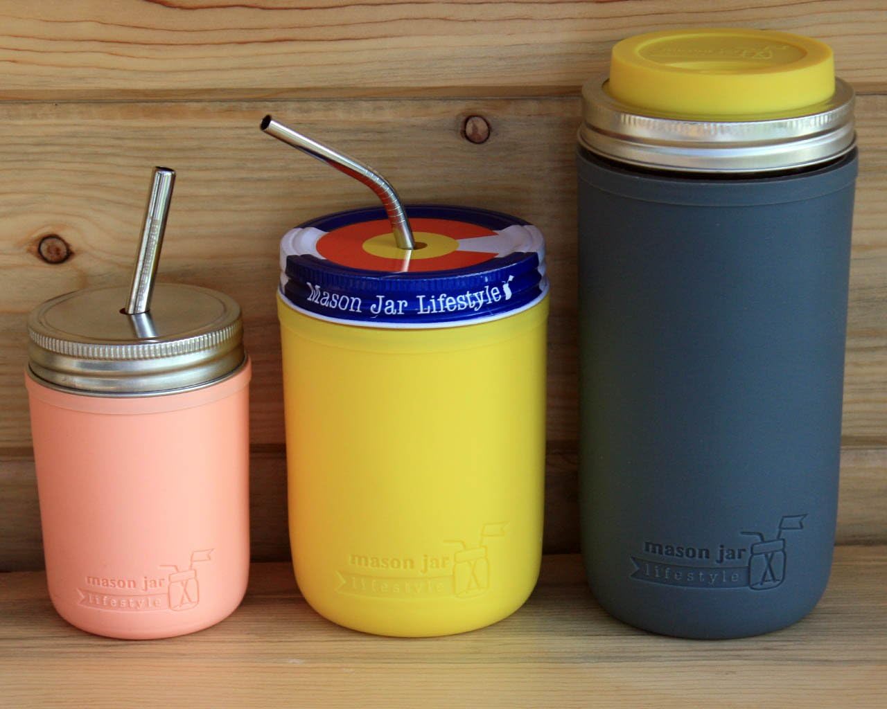 Mason Jar - Wide Mouth Pint 16oz Silicone Sleeves Protects Pints Works Amazingly