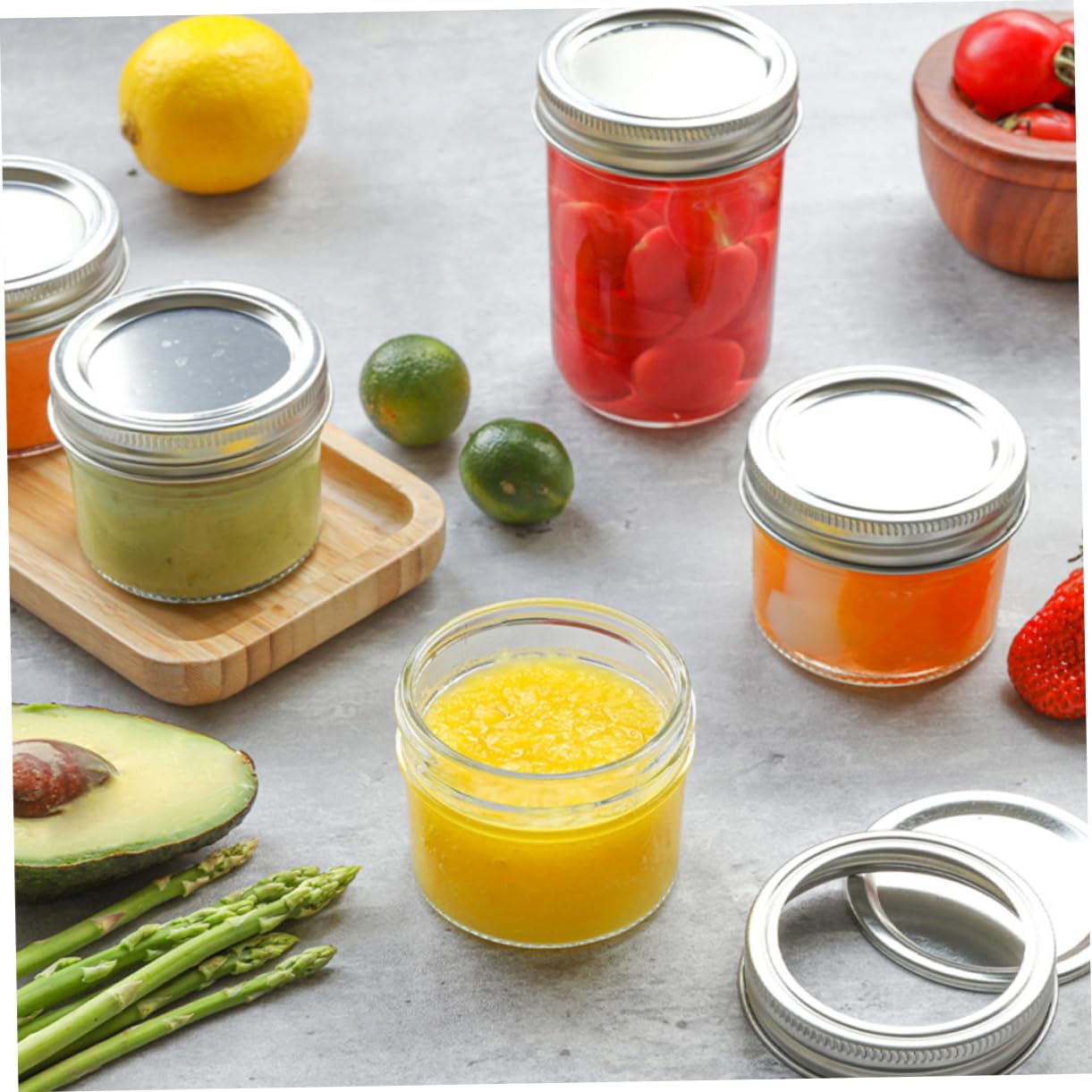 MAGICLULU transparent plastic jars with aluminum lids