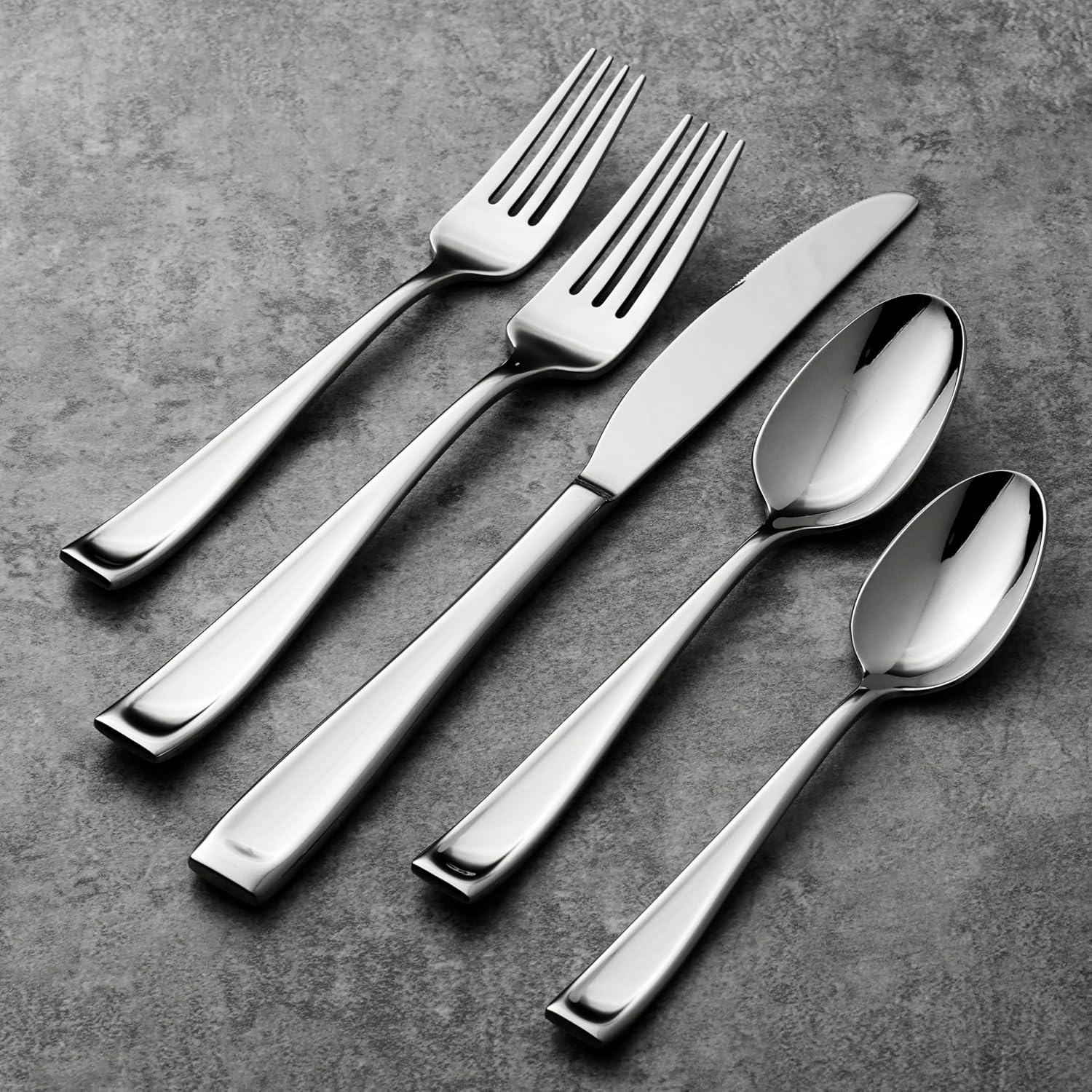 Elegant Moda Dinner Forks Set of 4 Silver
